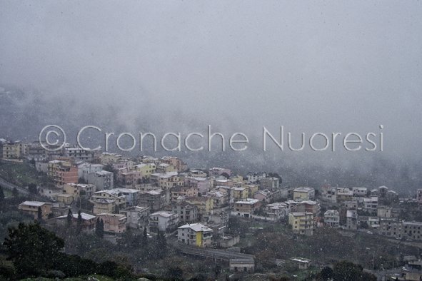 Uno scorcio di Nuoro durante la nevicata del 31 dicembre