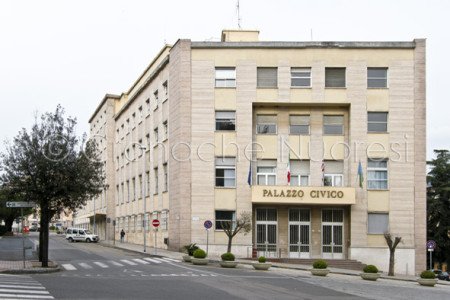 Il Palazzo Civico di Nuoro (© foto S. Novellu)