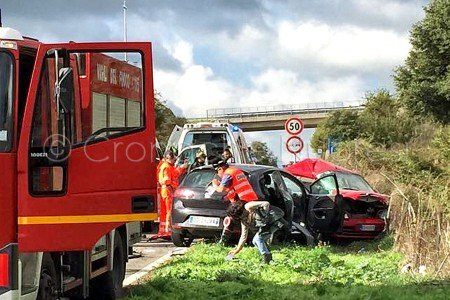 La scena dell'incidente mortale sulla SS 129 (© foto A. Pintus)