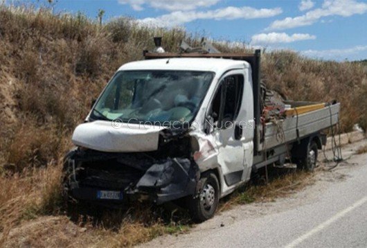 Incidente frontale al bivio di Lula (foto Vigili del fuoco)