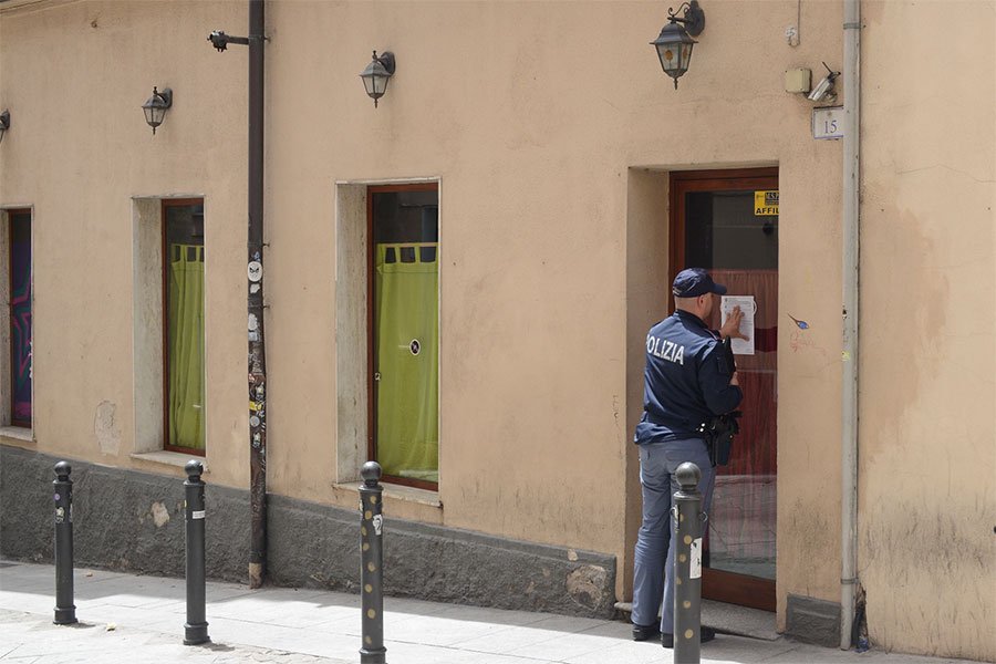 Nuoro: giro di vite della Polizia per schiamazzi notturni e musica ad alto volume nei circoli privati e bar