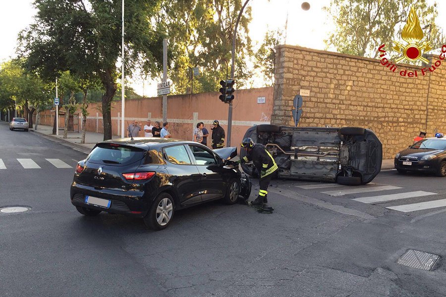 Nuoro. Spaventoso incidente in viale Sardegna