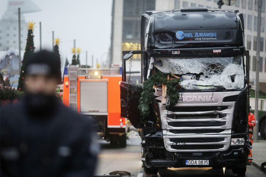 Berlino. L’attentatore è un giovane pachistano