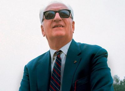 Un ritratto di Enzo Ferrari