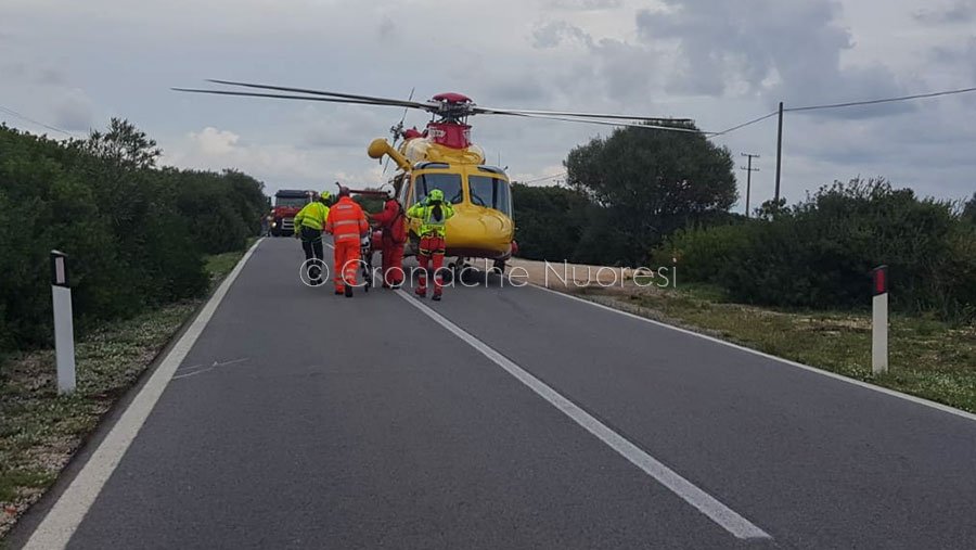 Talana. In moto si schiantano contro un’auto: gravi due centauri. Trasportati in elisoccorso in ospedale