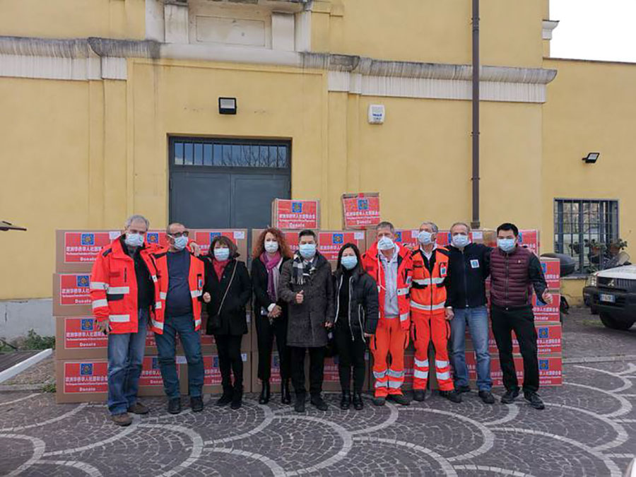 Coronavirus. Equipe medica cinese in Italia: a vostra disposizione l’esperienza acquisita