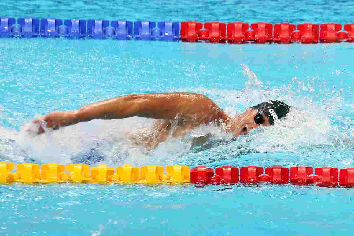 Argento Paltrinieri e tre bronzi agli Europei, Pilato da record