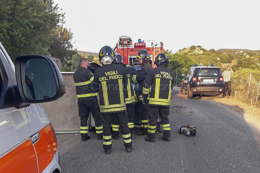 Scontro tra auto e pickup: un ferito in codice rosso al San Francesco di Nuoro