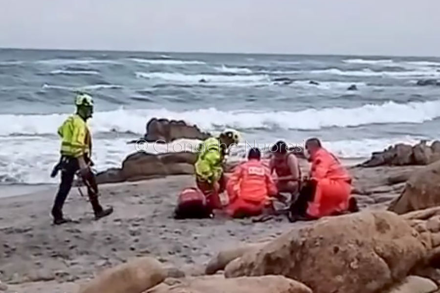 Cala Liberotto. Un malore in mare: 52enne al San Francesco in codice rosso