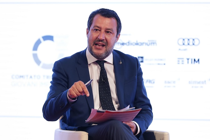 Salvini “Chi non si vaccina non è un criminale”