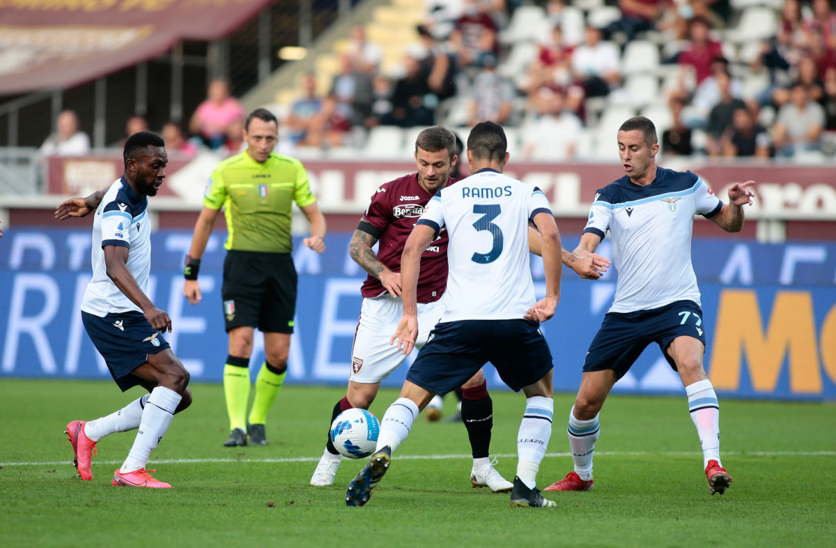 Immobile su rigore risponde a Pjaca, Torino-Lazio 1-1