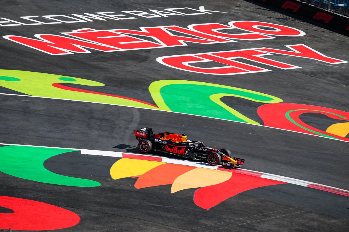 Verstappen vince in Messico su Hamilton e Perez, 5° Leclerc