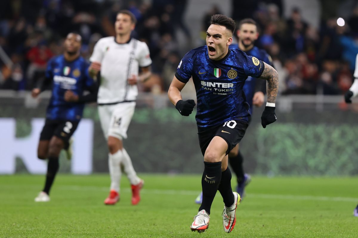 Gagliardini e Lautaro su rigore, Inter-Spezia 2-0