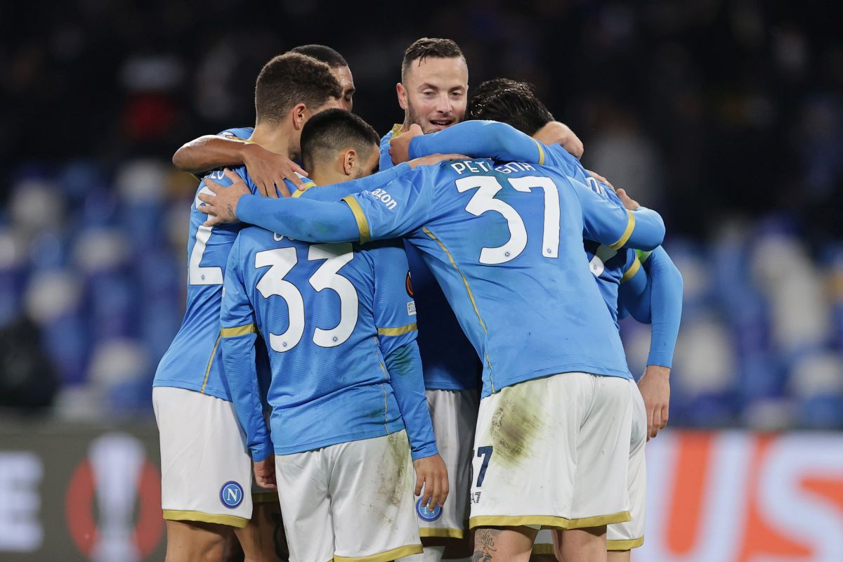 Battuto il Leicester ma Napoli agli spareggi di Europa League