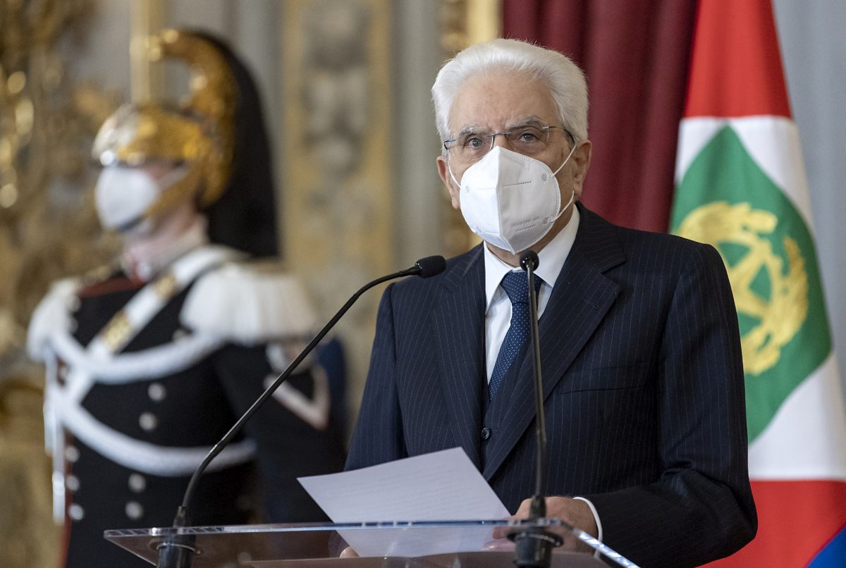 Mattarella “Italiani si fidano della scienza, troppo risalto ai No Vax”