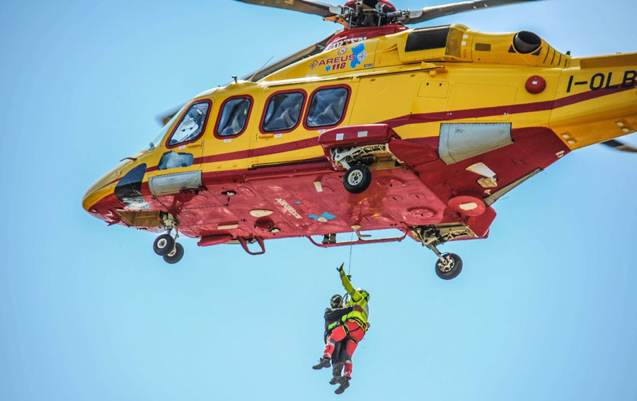 Baunei. Escursionista si infortuna sul sentiero di S’istrada Longa: interviene il Soccorso Alpino e l’elisoccorso