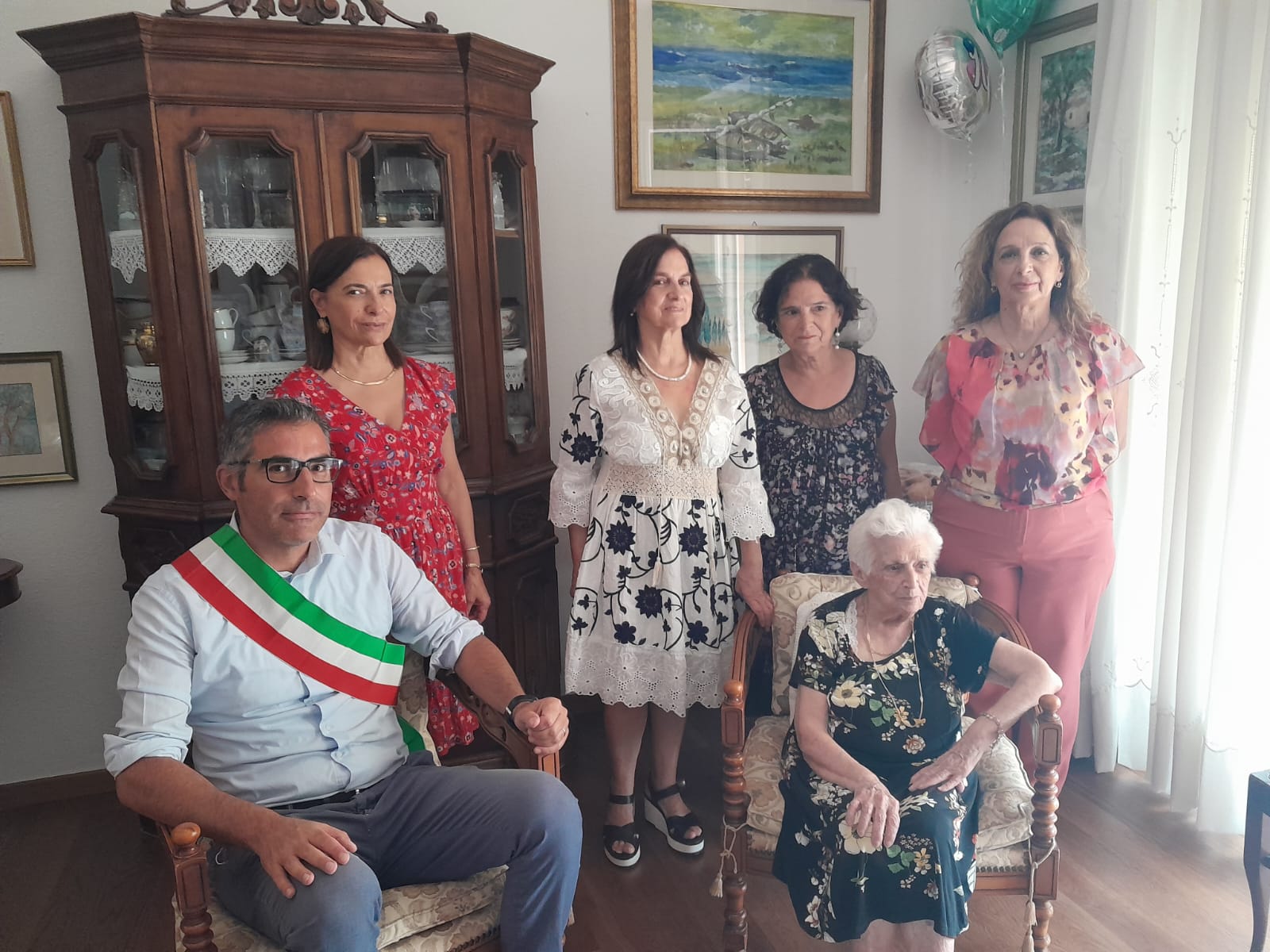 Nuoro festeggia una nuova centenaria: la maestra Flore