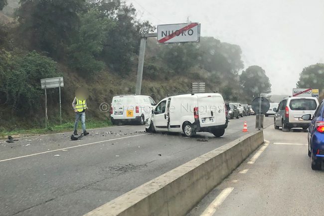 Incidente all'uscita da Nuoro