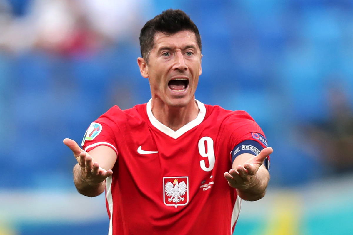 Lewandowski sbaglia un rigore, Messico-Polonia 0-0