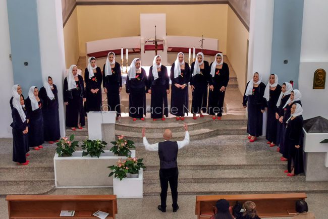 L'esibizione delle Bendas al Rosario (foto S.Novellu)