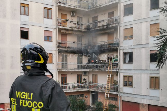 Nuoro. L'appartamento andato a fuoco in via Catte (foto S.Novellu)