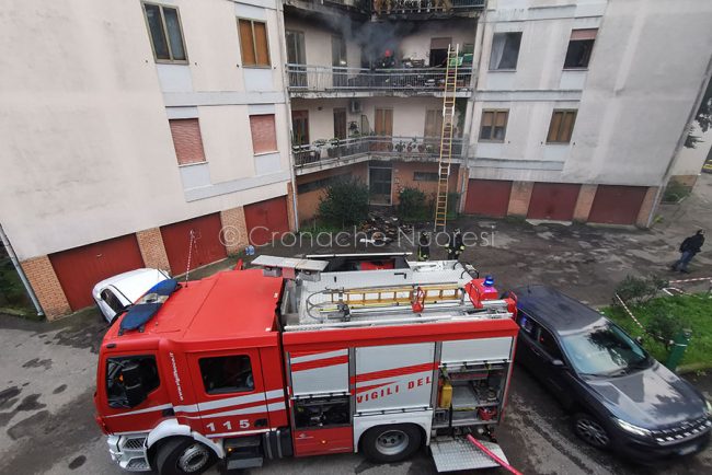 Nuoro. L'appartamento andato a fuoco in via Catte (foto S.Novellu)