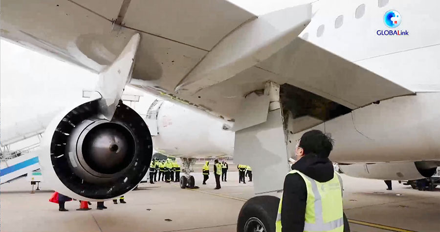 Cina: aereo di linea C919 avvia il processo di verifica di volo