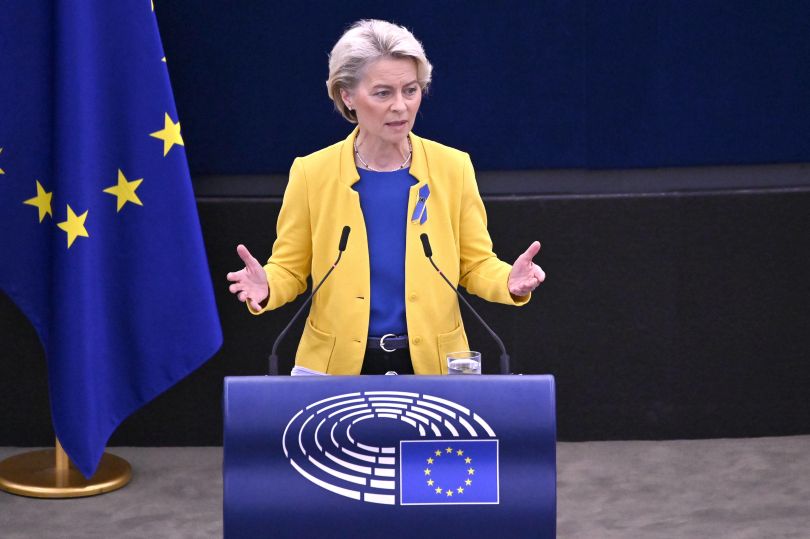 Ucraina, von der Leyen “Privare la Russia dei mezzi per fare la guerra”