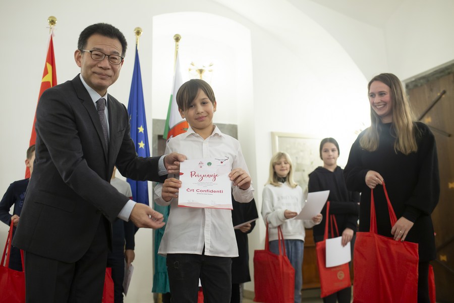 Slovenia: organizzata una mostra d’arte per bambini a tema Cina