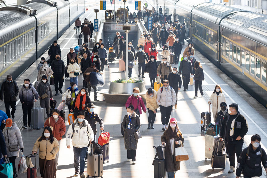 Cina: Festa di Primavera, corsa ai viaggi mostra ripresa dei trasporti