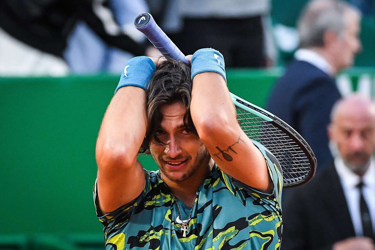 Musetti elimina Djokovic, quarto con Sinner a Montecarlo