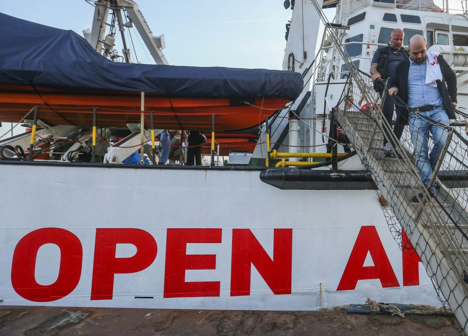 Quarto naufragio al largo di Lampedusa, 47 persone tratte in salvo