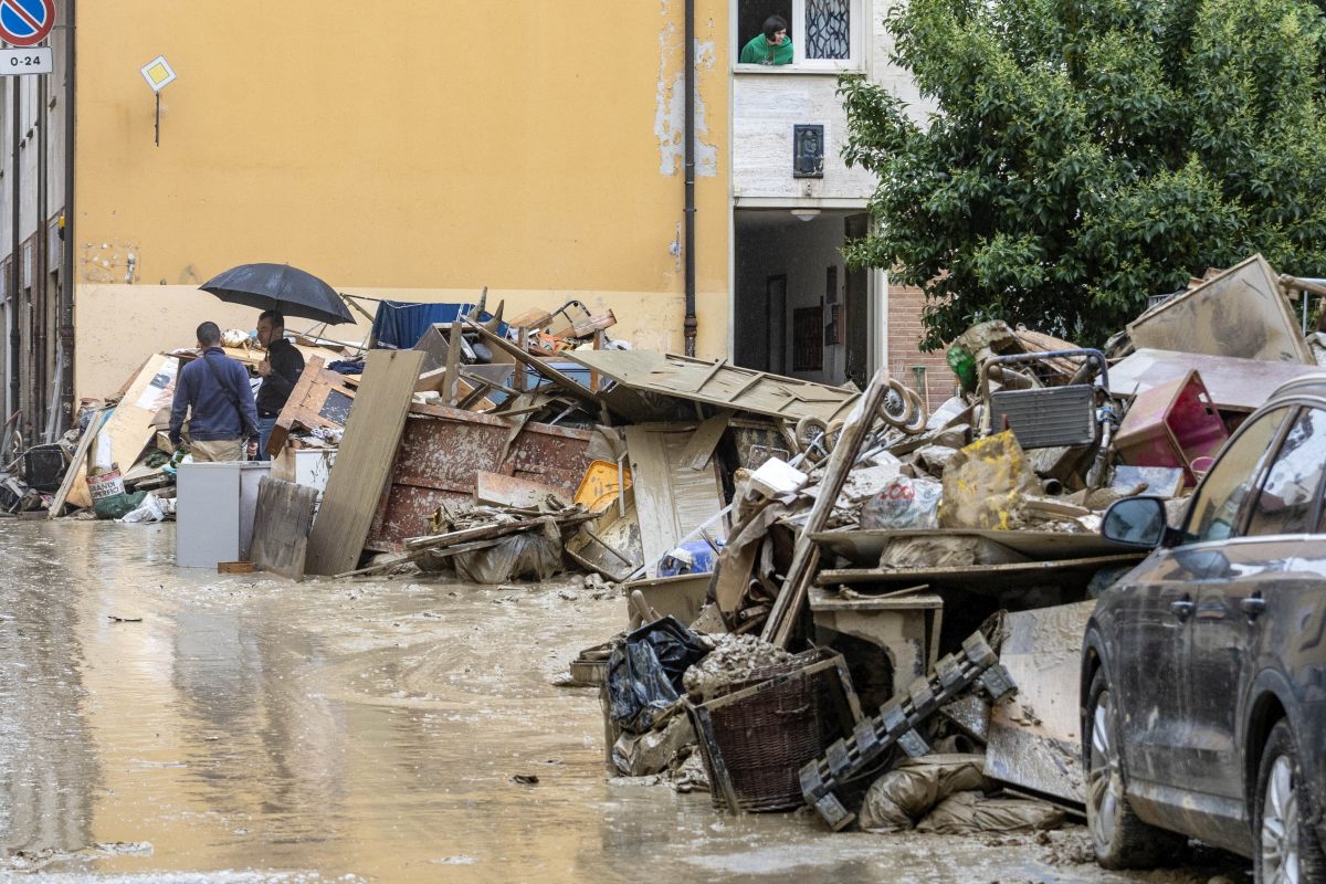 Meloni visita le zone colpite dall’alluvione “Daremo risposte”