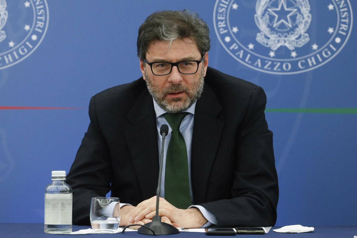 Mes, Giorgetti “Nessun ricatto, si troverà una soluzione”