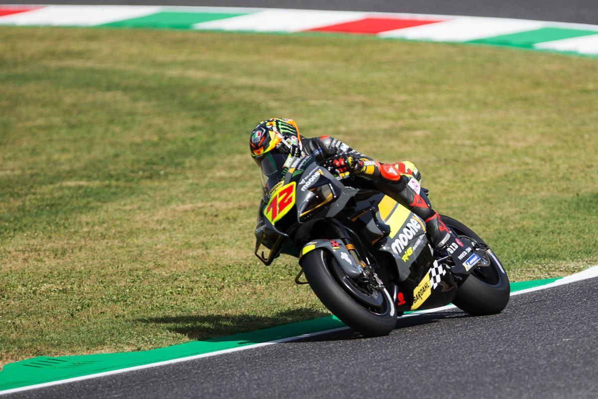 Bezzecchi batte Bagnaia e vince la Sprint Race di Assen