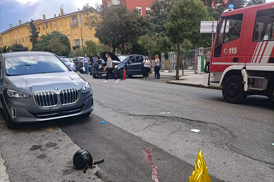 Nuoro. Scontro Auto Moto In Viale Repubblica: Gravissimo Il ...