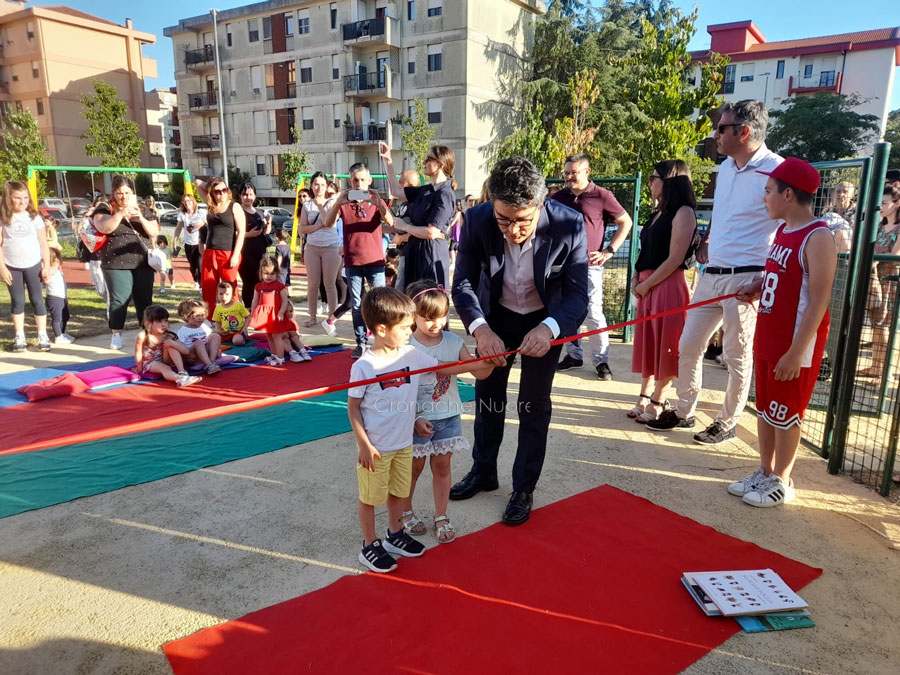 A Nuoro apre il parchetto di via Rossini. Soddu: “A bollu godire cun salude”