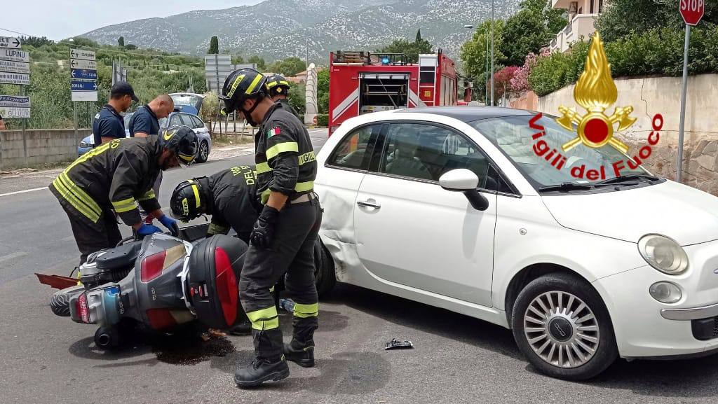 Moto contro auto a Orosei: illesi i due conducenti