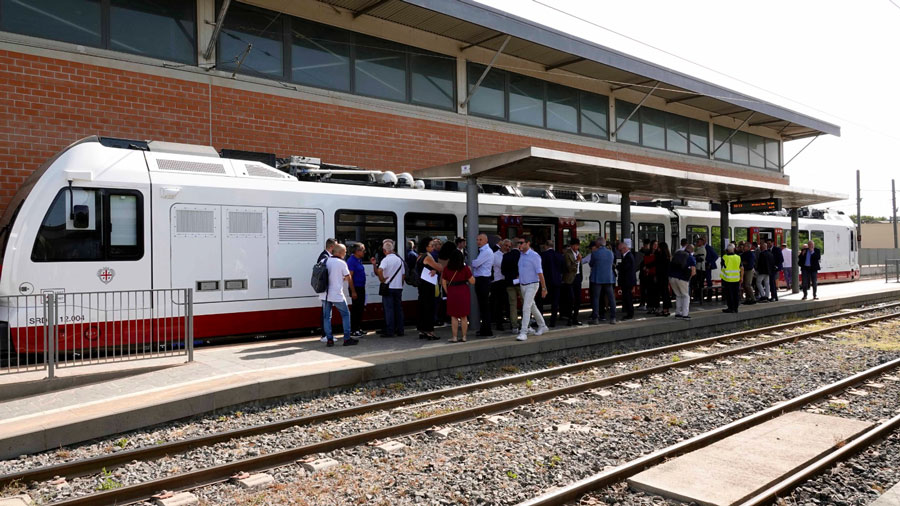 In arrivo 7 nuovi treni sulla tratta Monserrato – ISili. Solinas: “L’ammodernamento ferroviario prosegue”