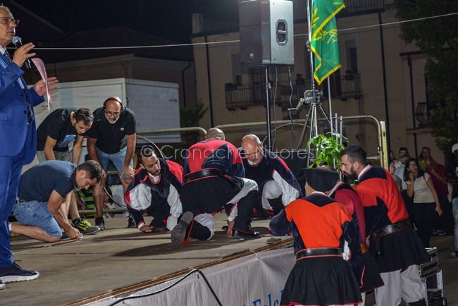 Nuoro, incidente al festival del Folklore (foto Nieddu)