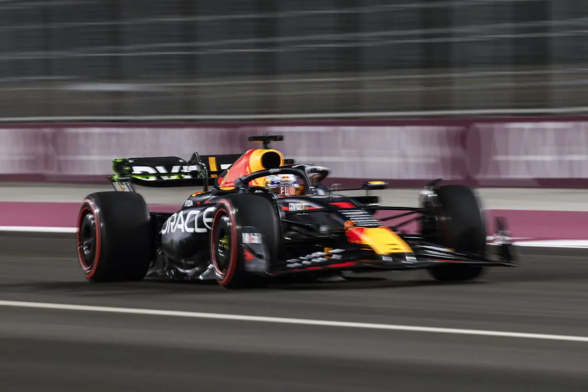 Pole Verstappen in Qatar, Leclerc quinto in griglia