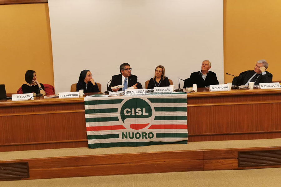 L’identikit dei nuovi poveri. A Nuoro in un convegno della CISL e della Caritas – VIDEO