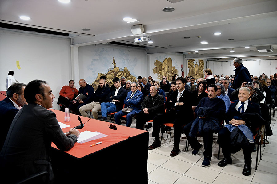 Nuoro. Un convegno per ricordare Ignazio Fenu a cui sarà dedicato un campo da calcio