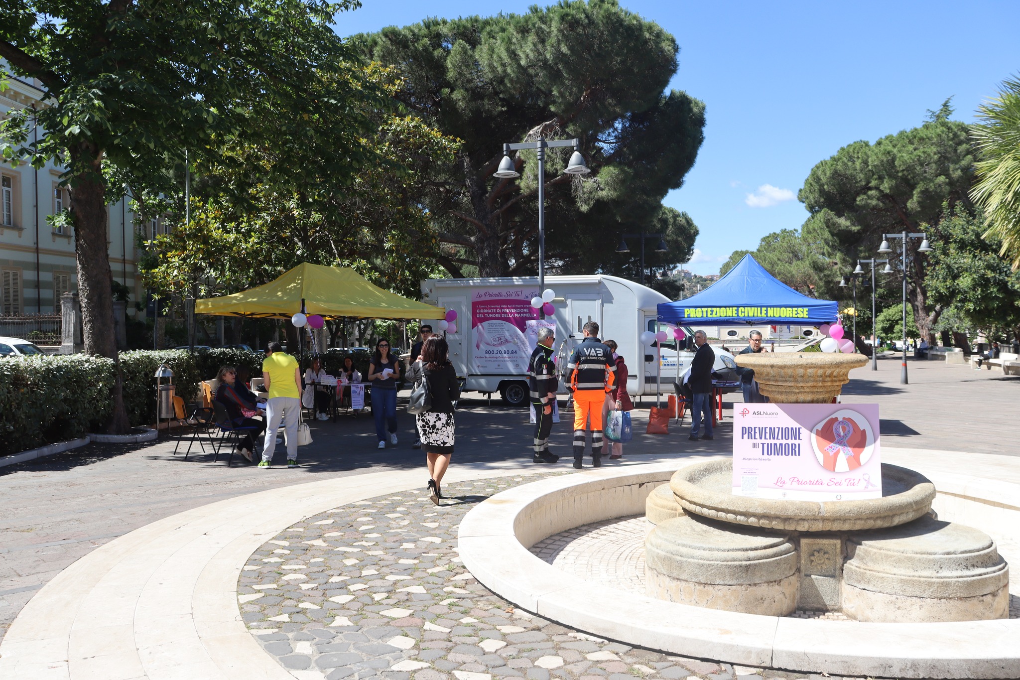 A Nuoro in questi giorni è presente il camper per lo screening mammografico: tutte le info per prenotare