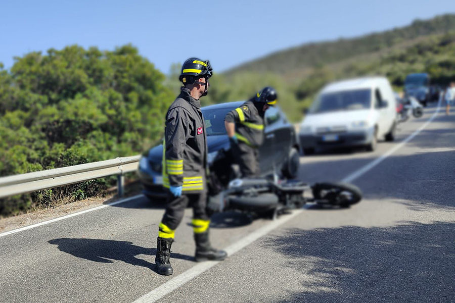 Tragedia di Capo Comino. Morto in un incidente stradale con la moto il figlio 17enne dell’ex sindaco di Siniscola