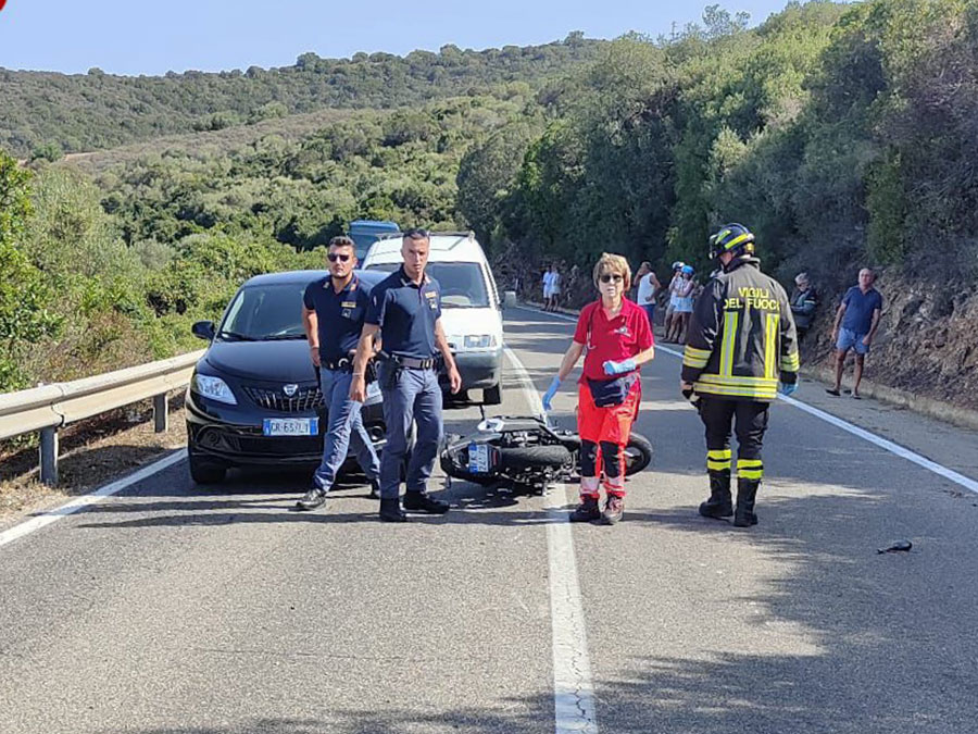 Tragedia a Capo Comino: 17enne di Siniscola è morto schiantandosi con la moto contro un camper