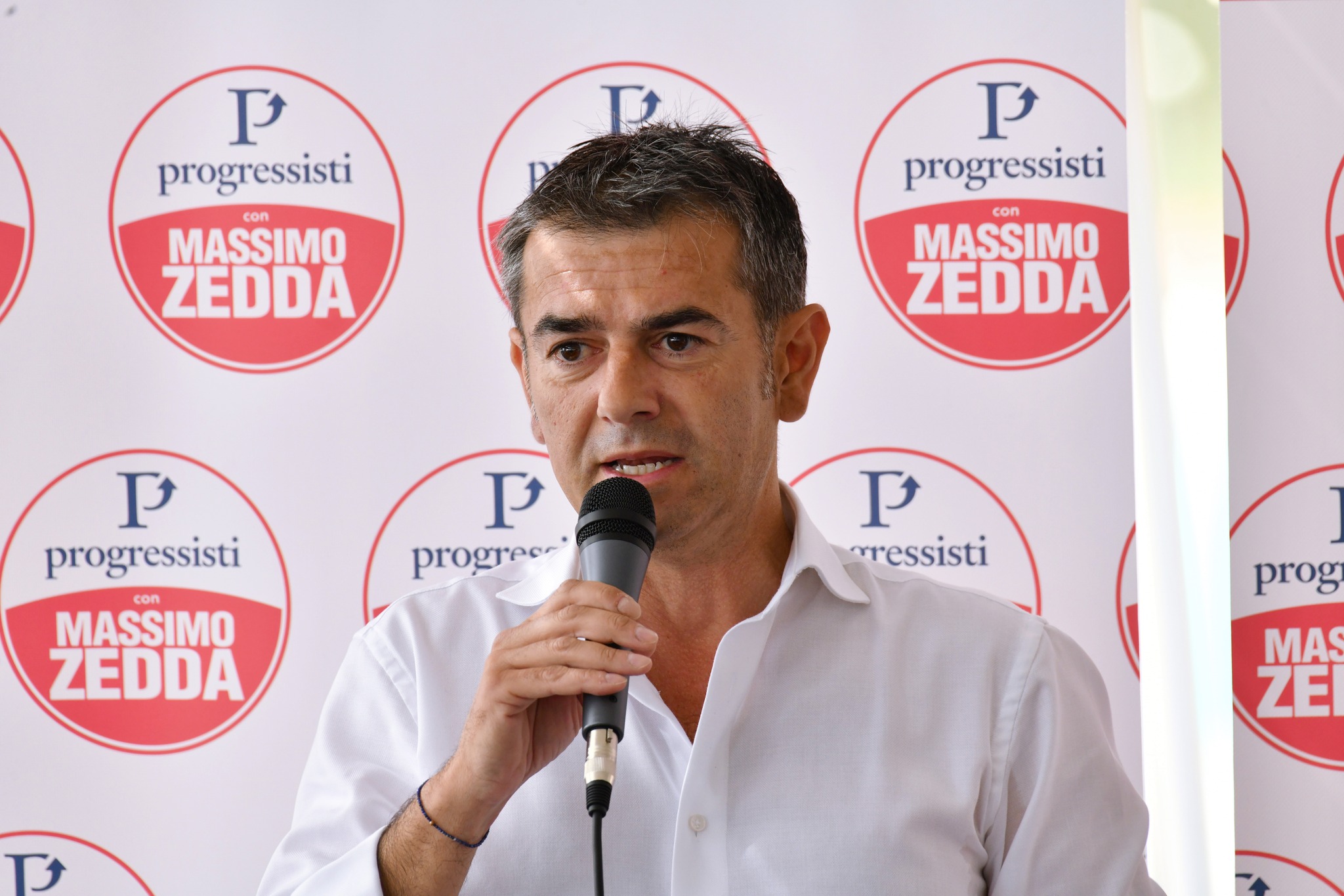 Comunali. Prime proiezioni per Cagliari: Massimo Zedda al 58,6%