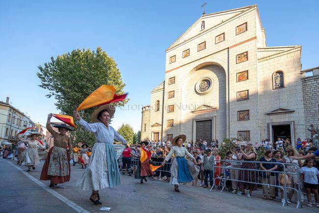 Nuoro, sfilata conclusiva dell'Europeade (foto S.Novellu)