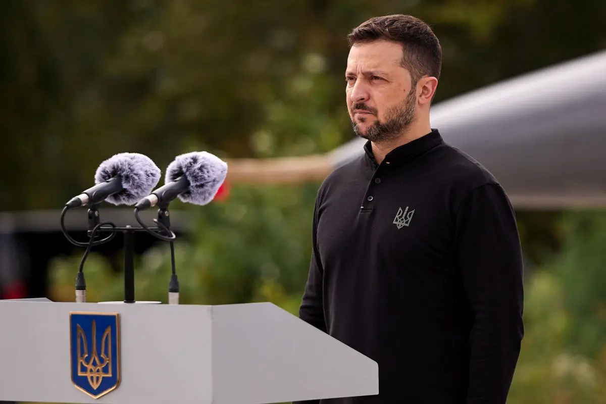 Zelensky: “Dopo l’incendio a Zaporizhzhia le radiazioni sono nella norma”