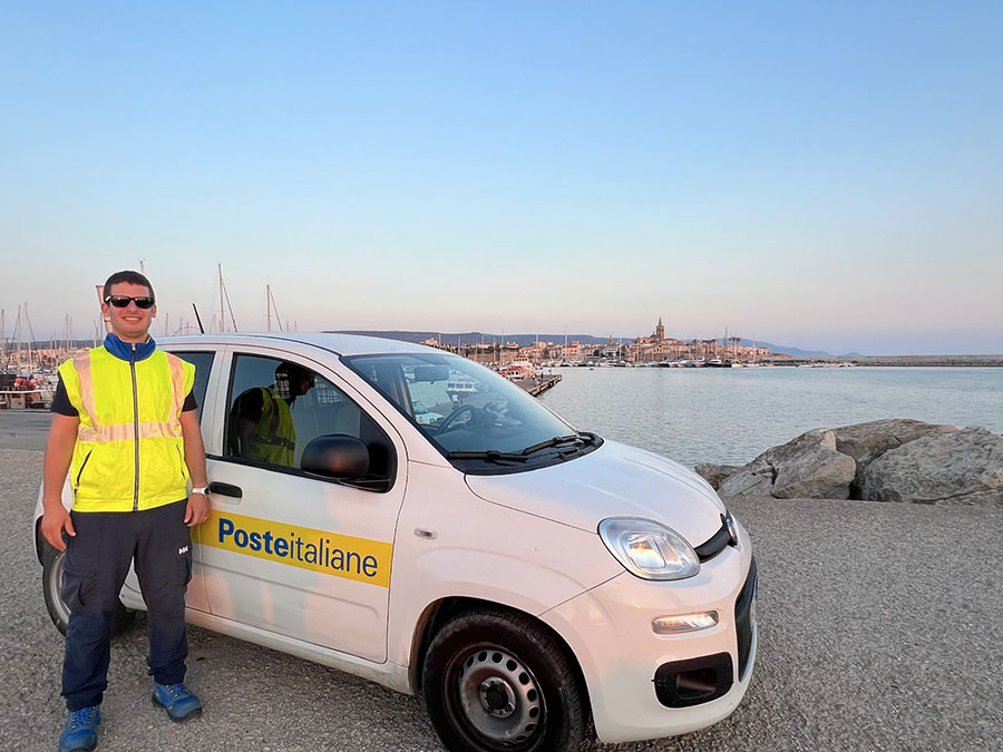 Poste Italiane. Luca Meloni è il più giovane postino sardo